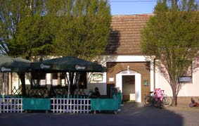 Hohenau, Pizzeria Riviera