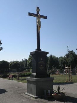 Friedhofskreuz