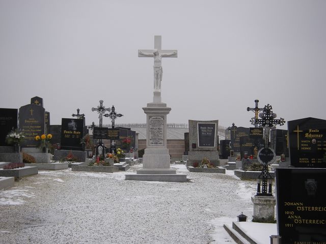 Friedhofskreuz